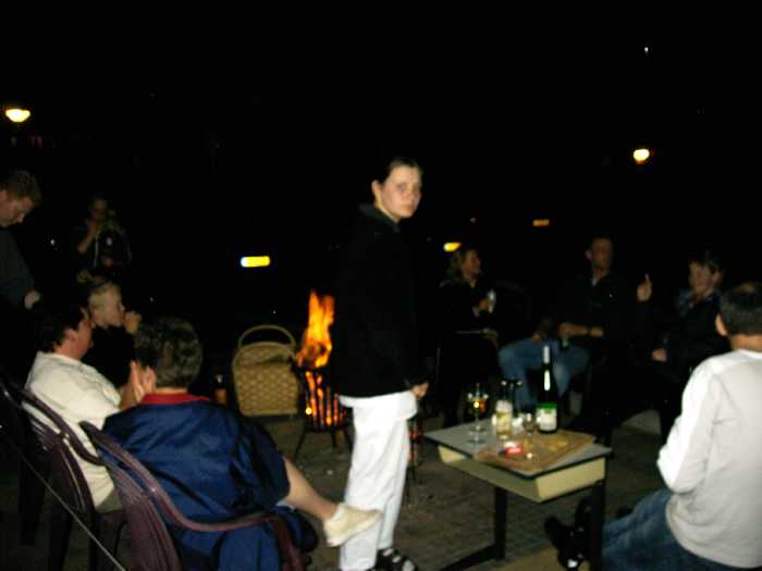 Koninginnenach 2004 Eikenwal met BBQ