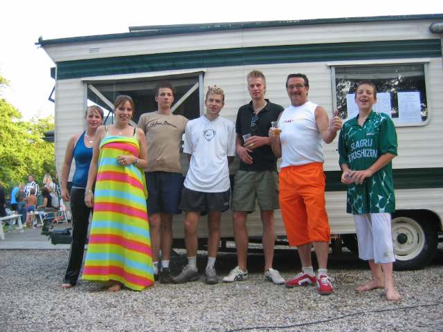 6KAMP 2006 Dorpshuis Vierhouten (Oranje/ijsvereniging)